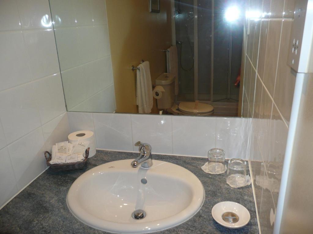Cottage Guest House Hillingdon Ngoại thất bức ảnh